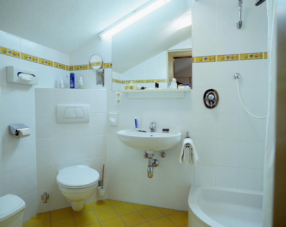Haus Wallis Lech am Arlberg Room photo