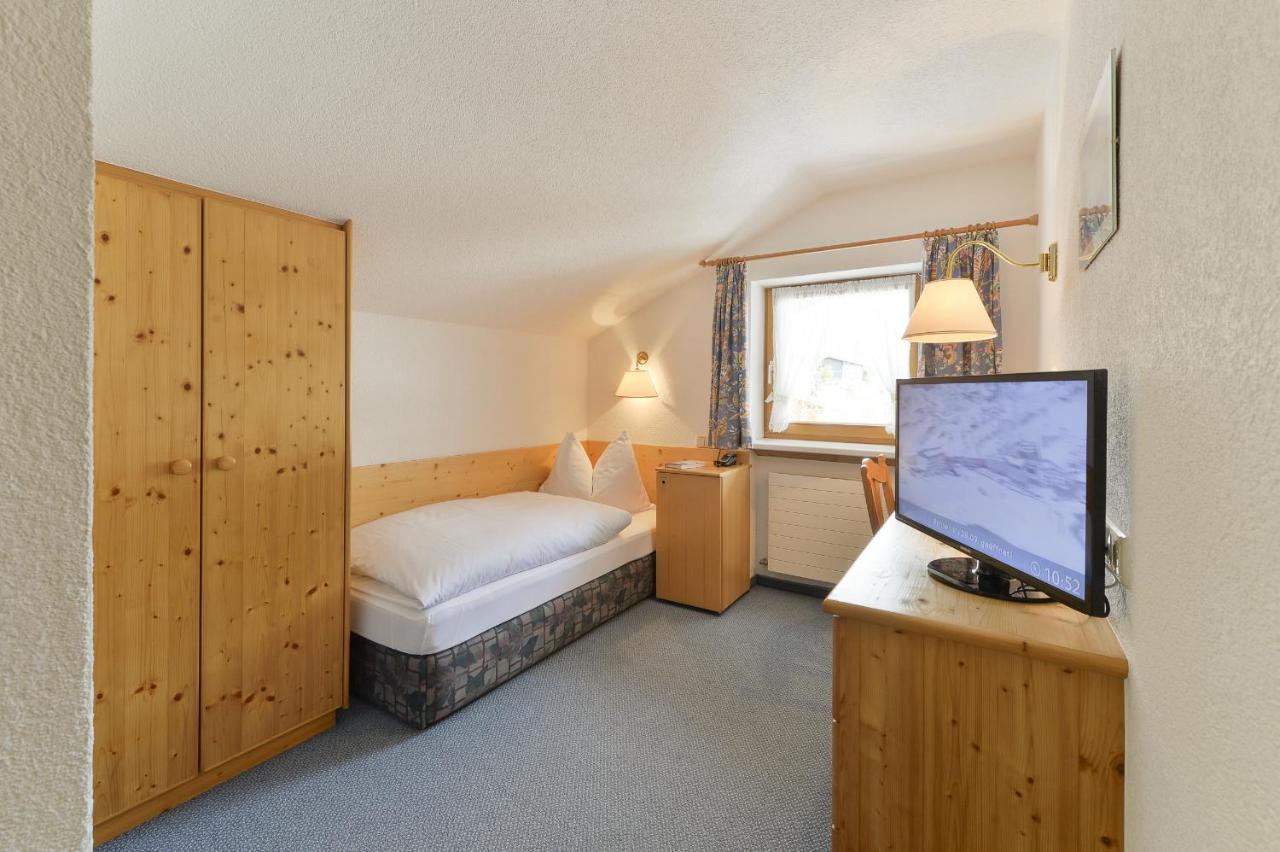 Haus Wallis Lech am Arlberg Room photo